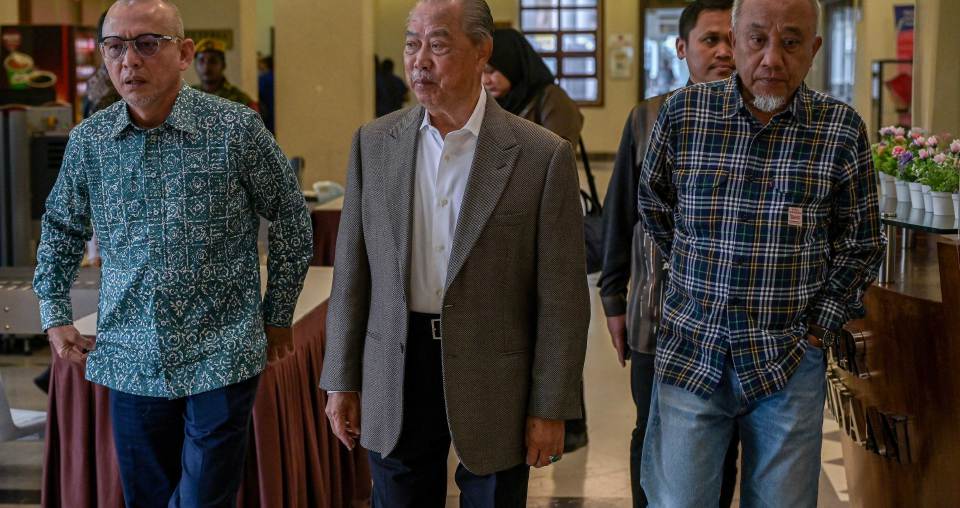 Samsuri rebuts Muhyiddin, says PAS-BN talks had his approval