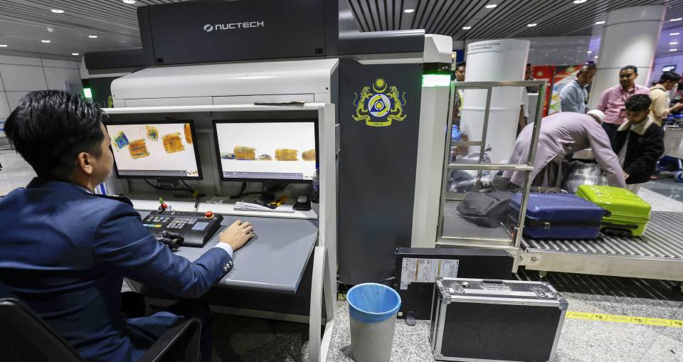 Scope of airport baggage screening under review