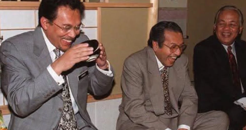 Anwar extends birthday wishes to Mahathir on his 101st birthday