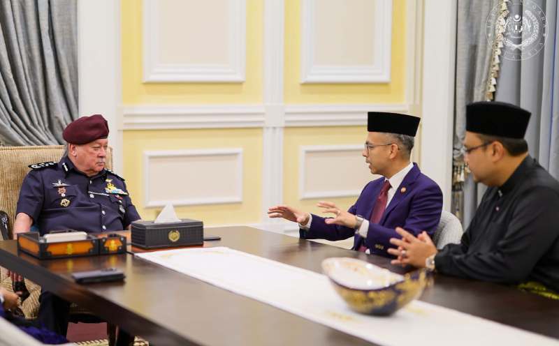 King grants audience to Communications Minister