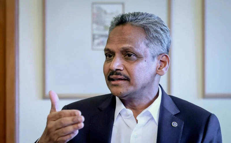 Business : Malaysia's Growth To Stay Firmly Within 4-5 Pct, Says BNM Governor