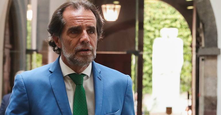 Albuquerque explains lack of 50 years of parliament