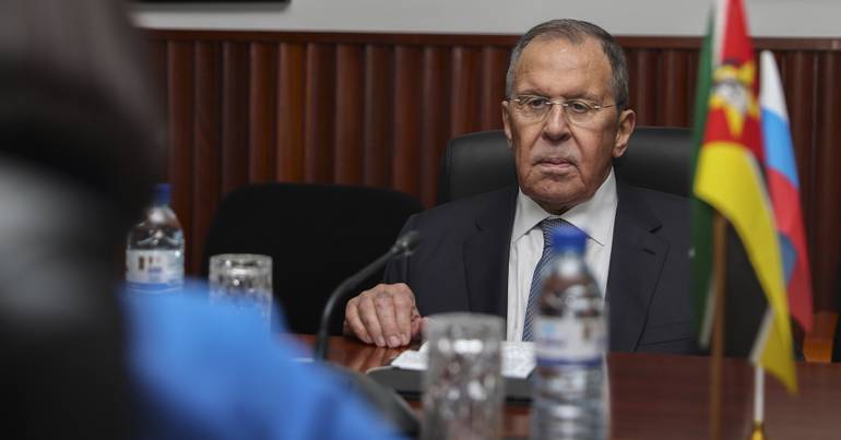 Lavrov says West is hypocritical and "sabota" solution