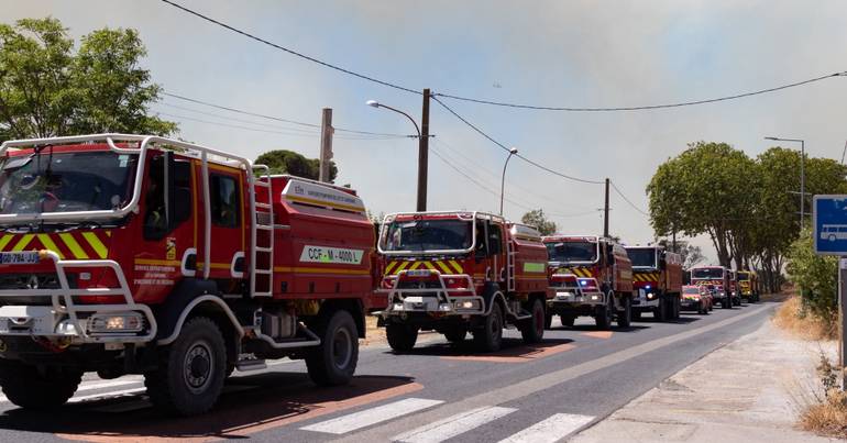 France holds 32 suspected of setting fires