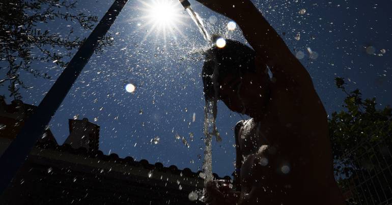 Seven districts of the continent under orange warning by heat