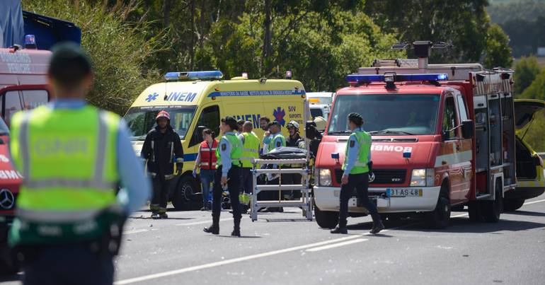 Accidente involucró dos vehículos en una carretera del distrito de Vila Real; víctima mortal era el único ocupante de uno de los coches