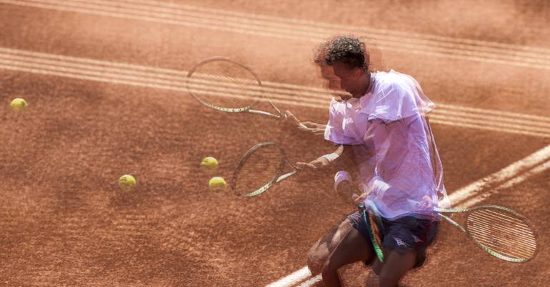 Alexander Blockx beats Luciano Darderi and is in the finals of Estoril Open