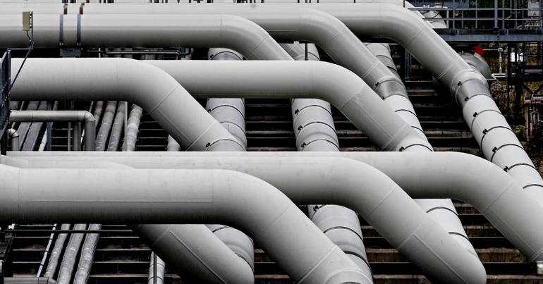 European Union extends roof to Russian oil price