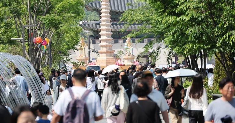 South Korea issues extreme heat alert for the first time