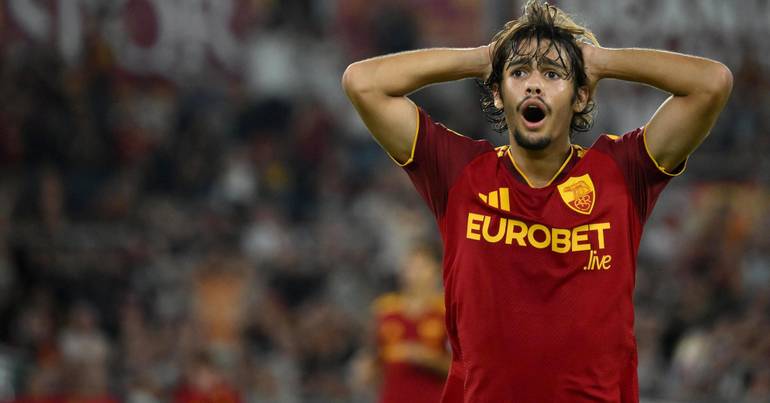 رودريغو مورا تابل في روما إلى فيورنتينا