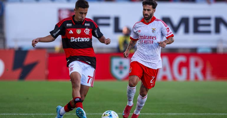 Defeat of an inconclusive Benfica with an early Flamengo