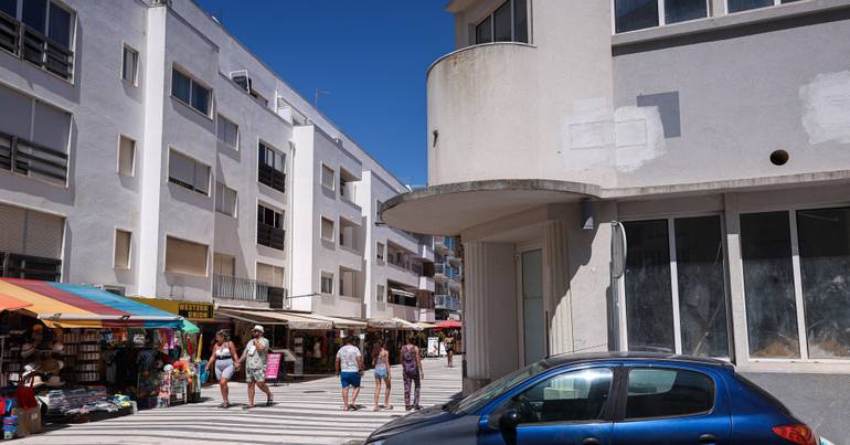 Costa da Caparica Health Center closed today for lack of water