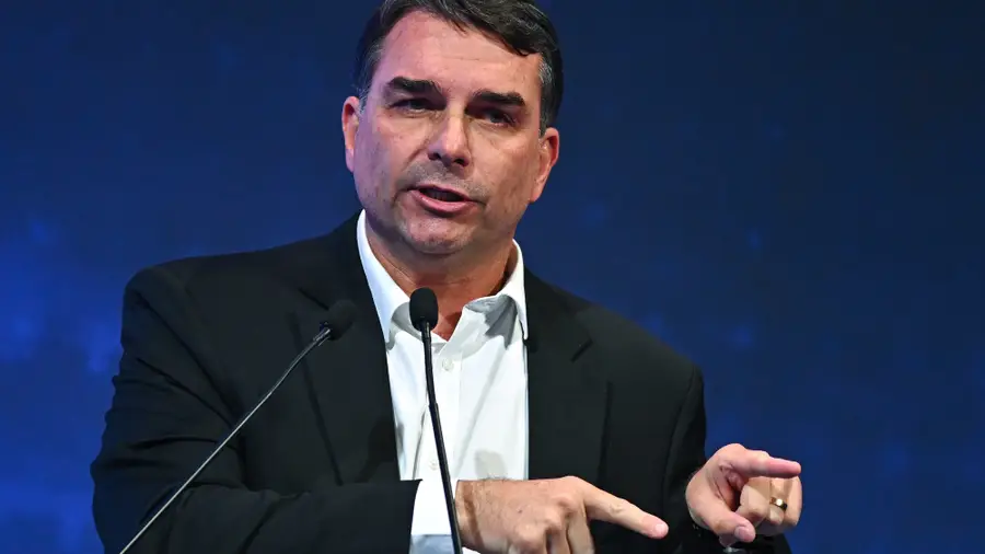 Son of Bolsonaro sees tariffs as a prize to rulers
