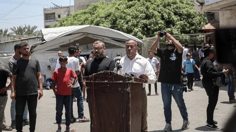 Hamas announces withdrawal of power in Gaza Strip