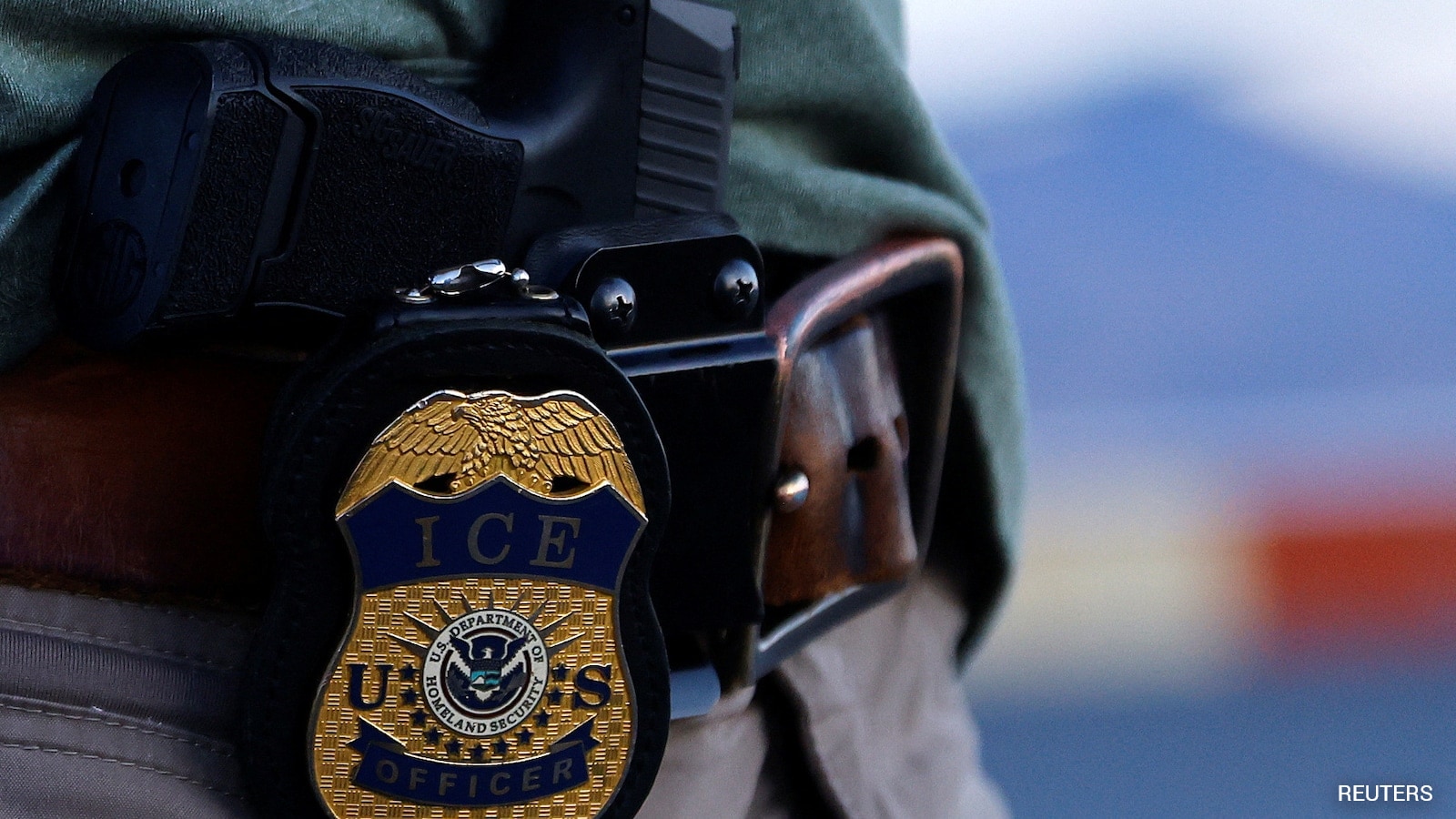 ICE agent fatally shoots Mexican motorist in Texas during vehicle stop