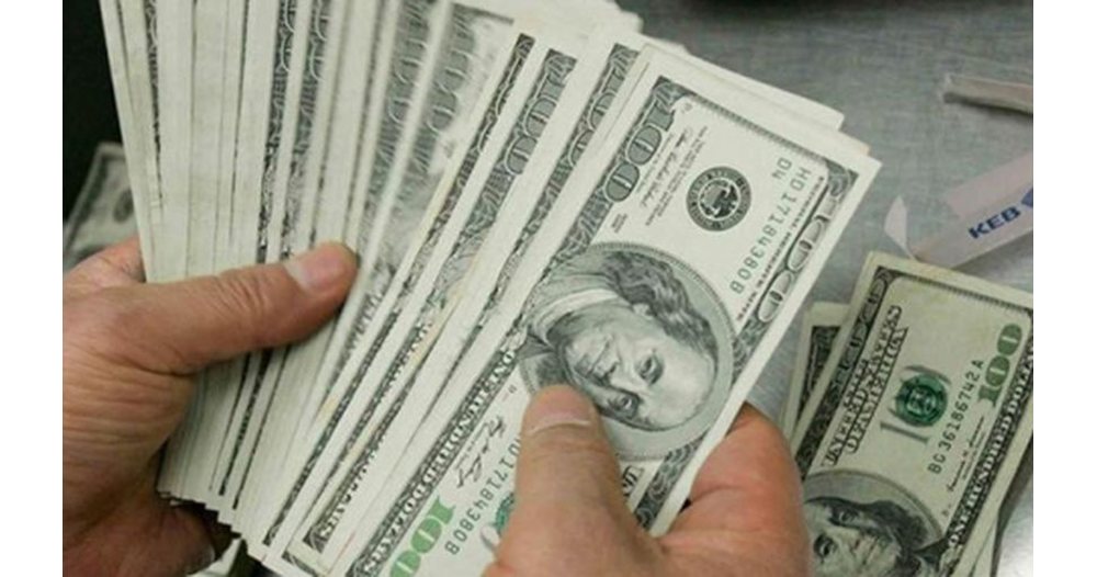 وكانت العملية، التي أجريت يوم الجمعة، تهدف إلى دعم الين بعد أن هبطت إلى نحو 164 دولارا لكل دولار، وهو أضعفها منذ عام 1986
