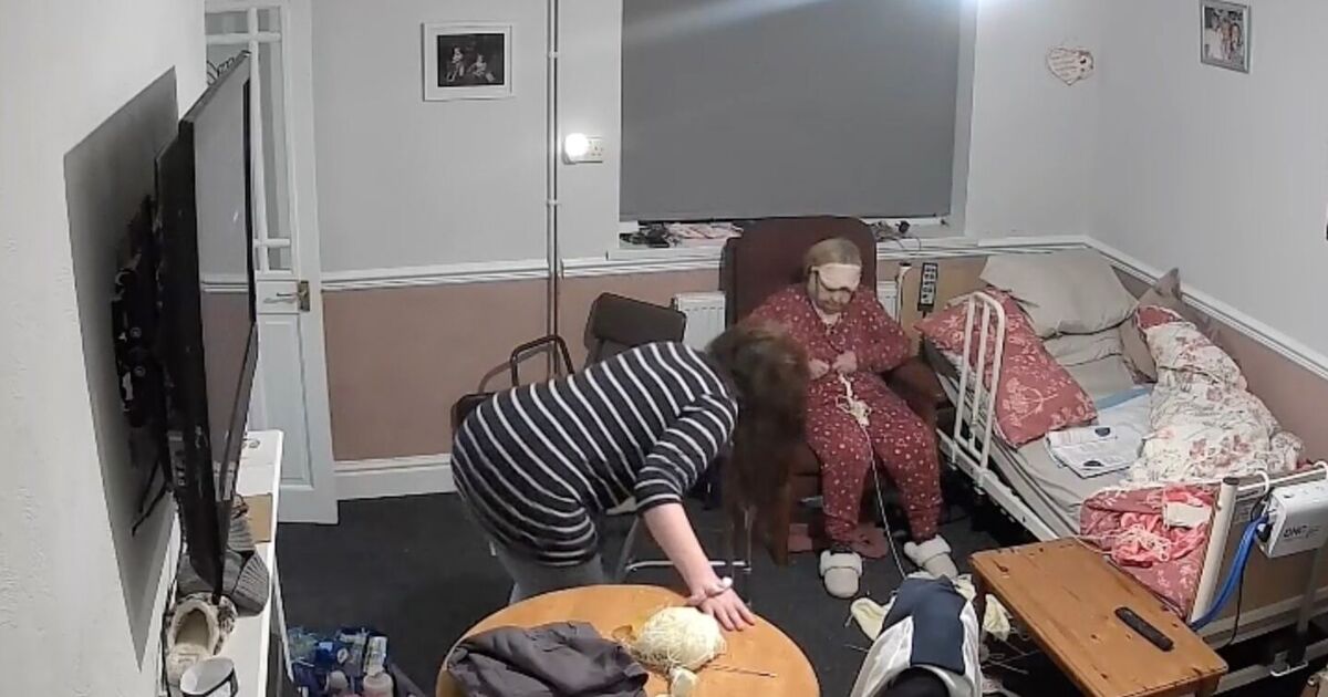 Moment cruel carer grita ‘Espero que mueras’ a 81 años de edad demencia-sufferer