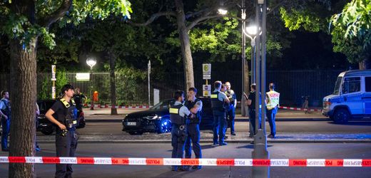 Close to the station Zoo: Man is killed in Berlin on the open road by gunfire
