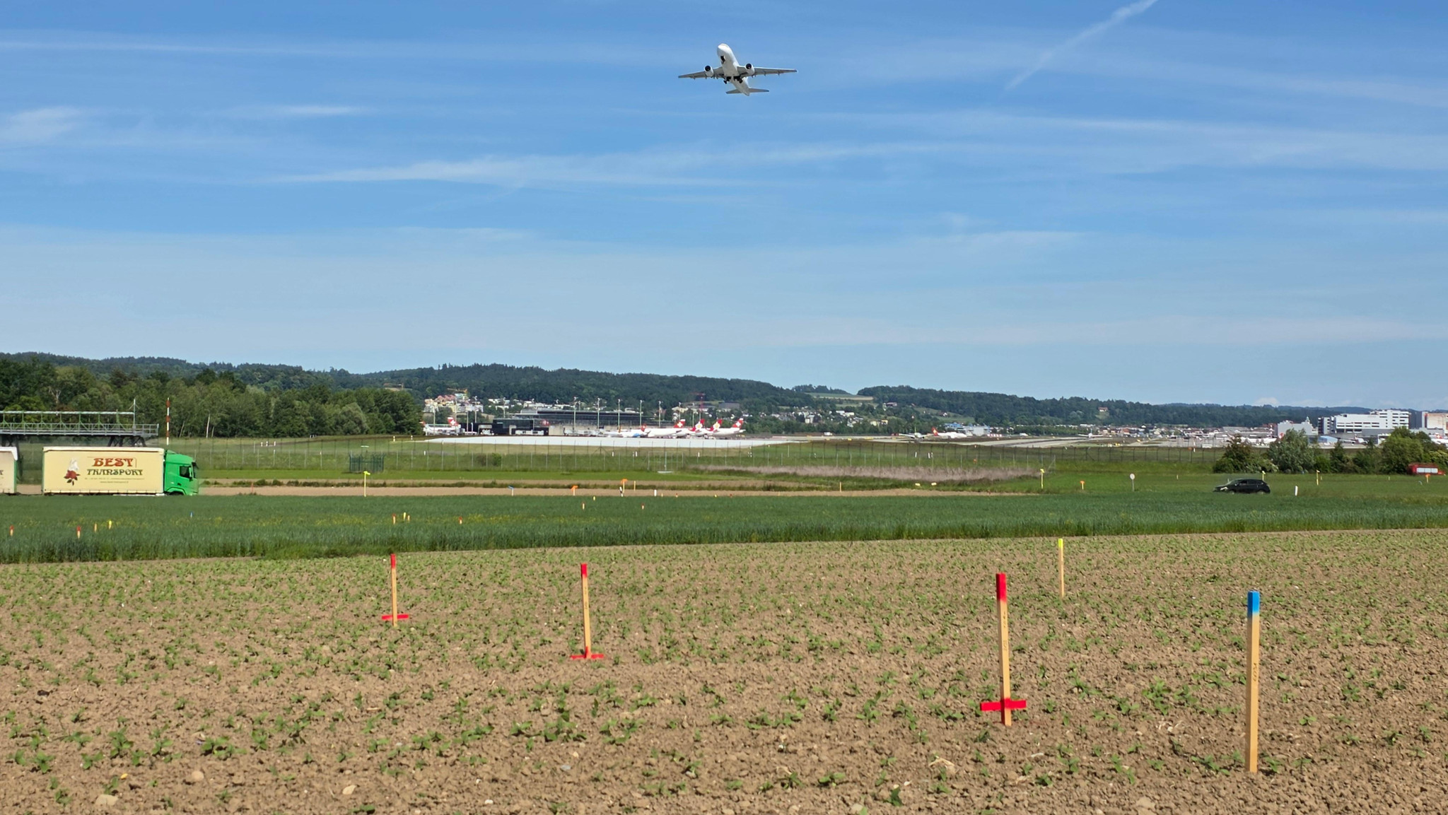 Aeropuerto de Zurich: el Consejo Municipal de Rümlang también se opone a la extensión de la pista 28