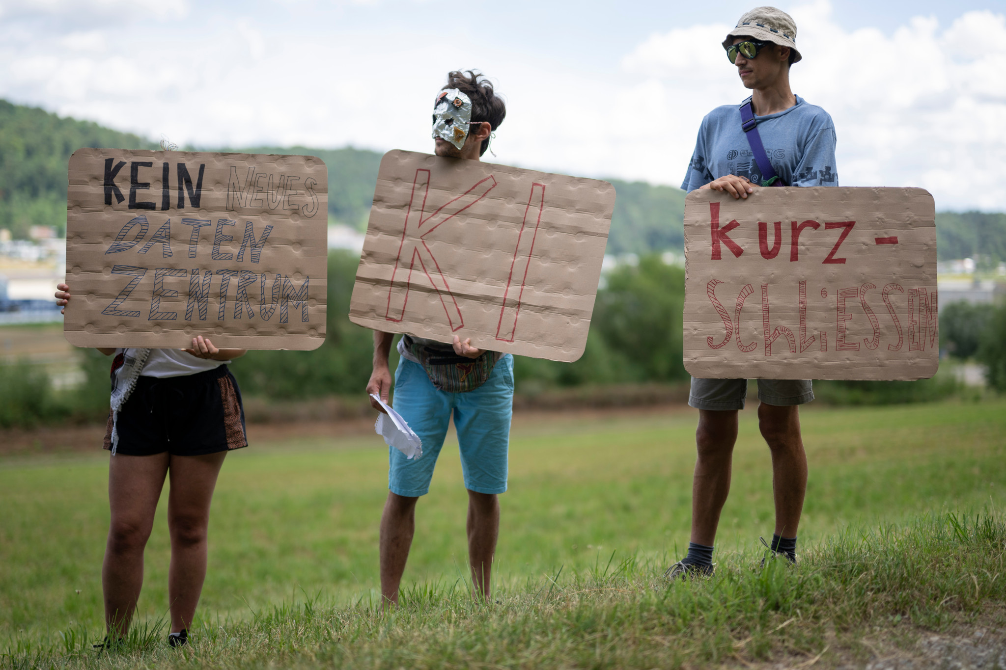 US data center: threatens the Klettgau water shortage? Protest in Beringen