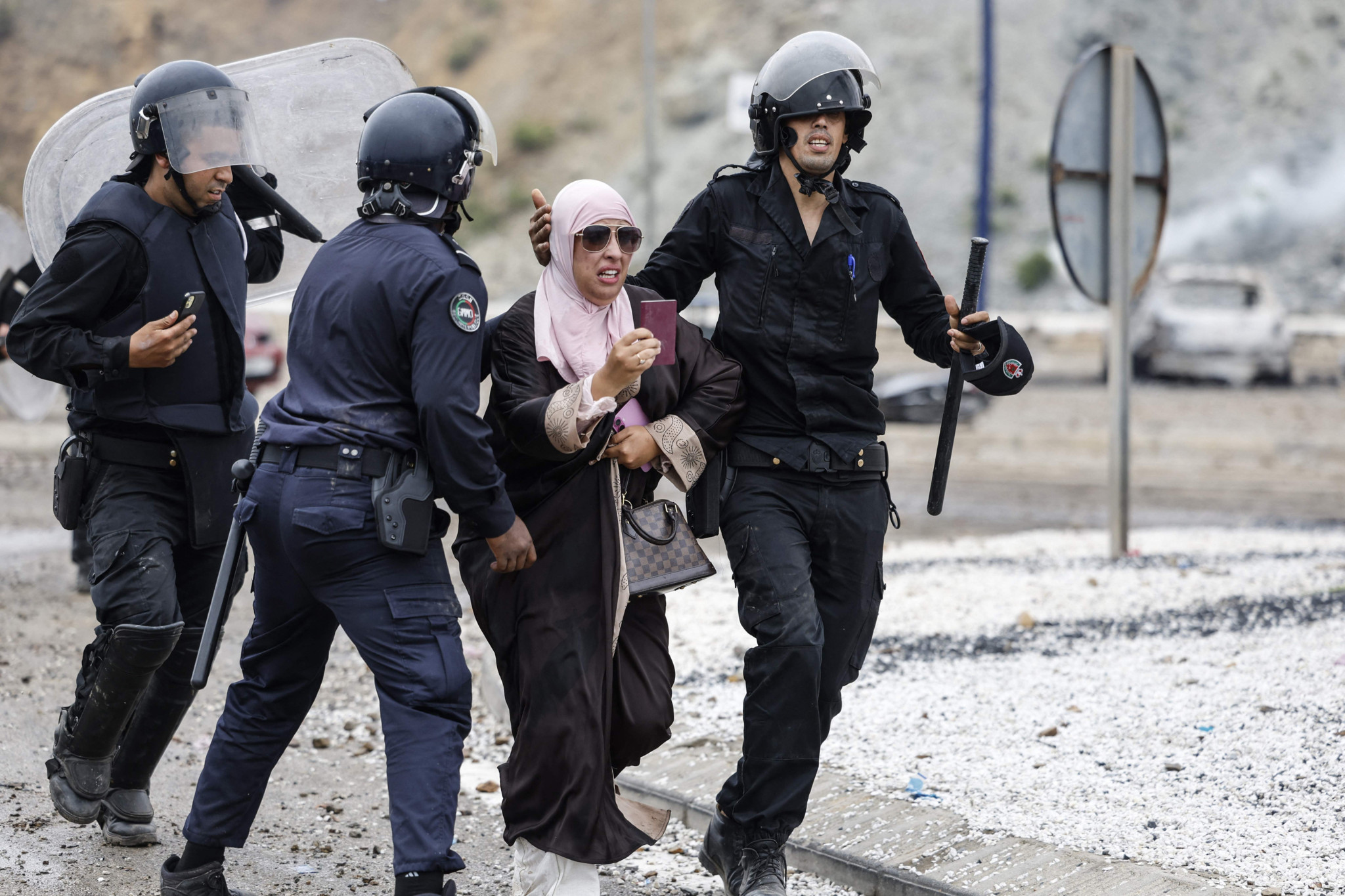 أزمة اللاجئين في منطقة البحر الأبيض المتوسط: إسبانيا: غادر جميع المهاجرين تقريبا سيوتا