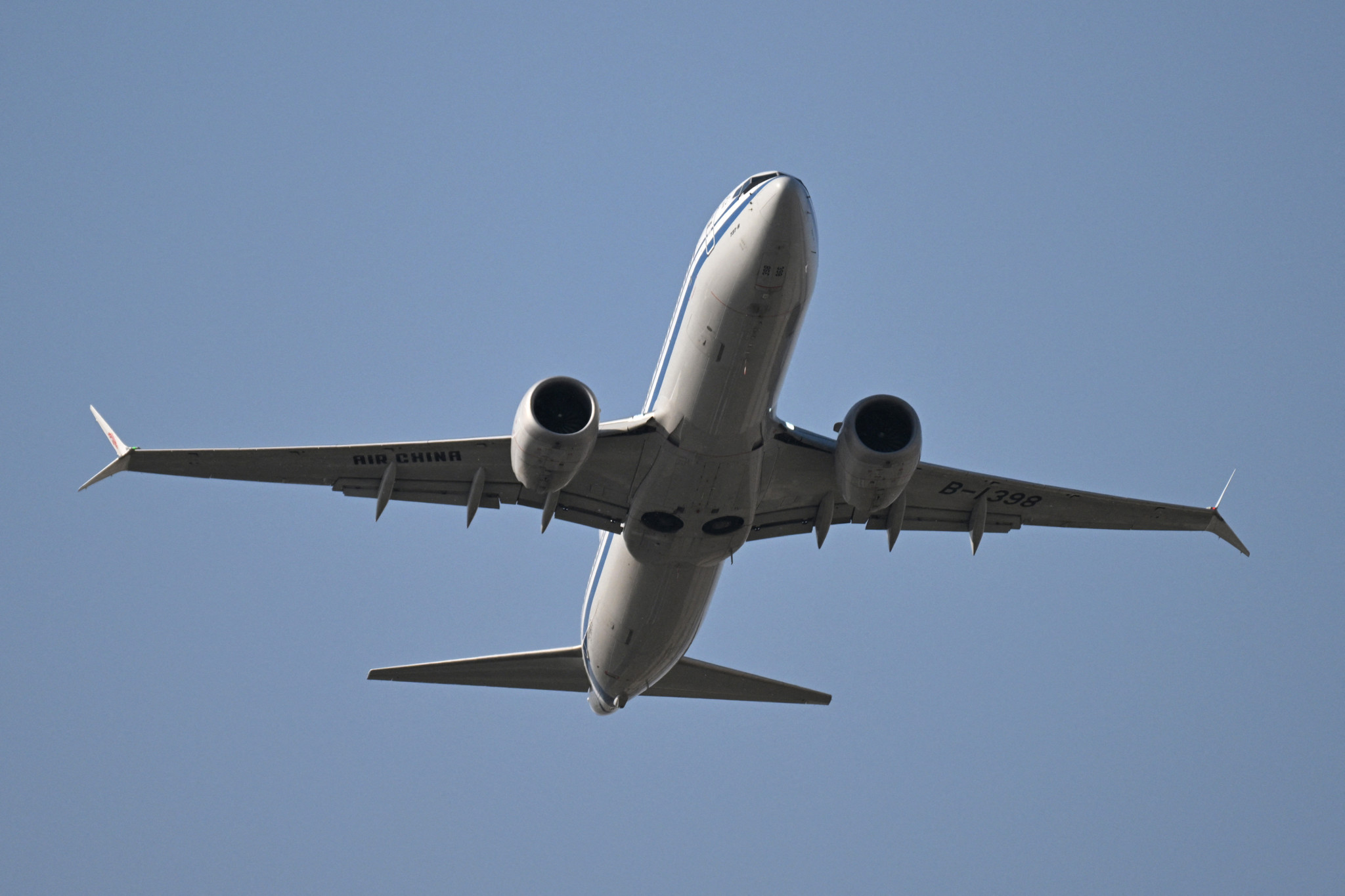 Plane missing: K2 Airways Boeing 737 disappears over the Arabian Sea