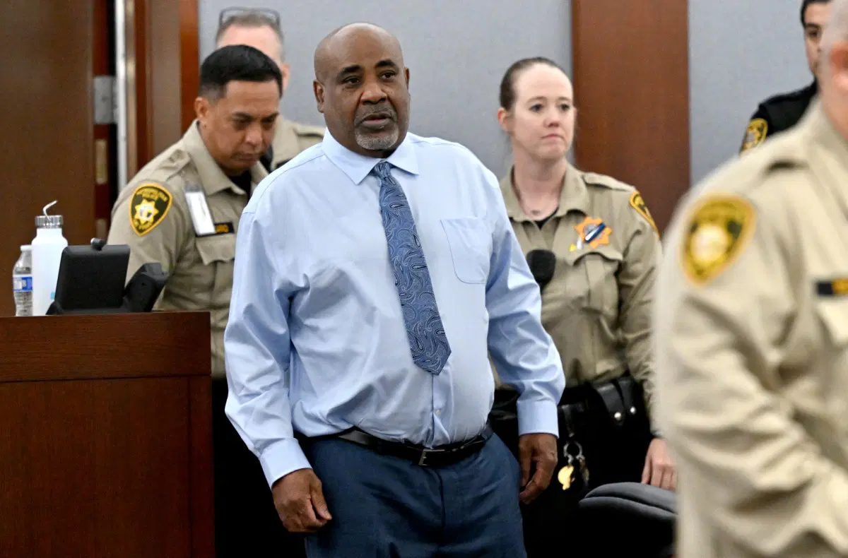 Un homme accusé d'avoir orchestré le meurtre de Tupac Shakurès 1996 est en procès
