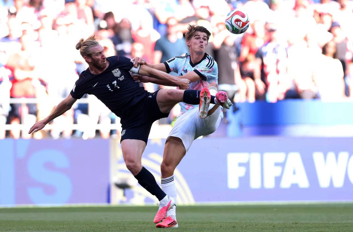 Fifa defend Balogun referee after Trump attack