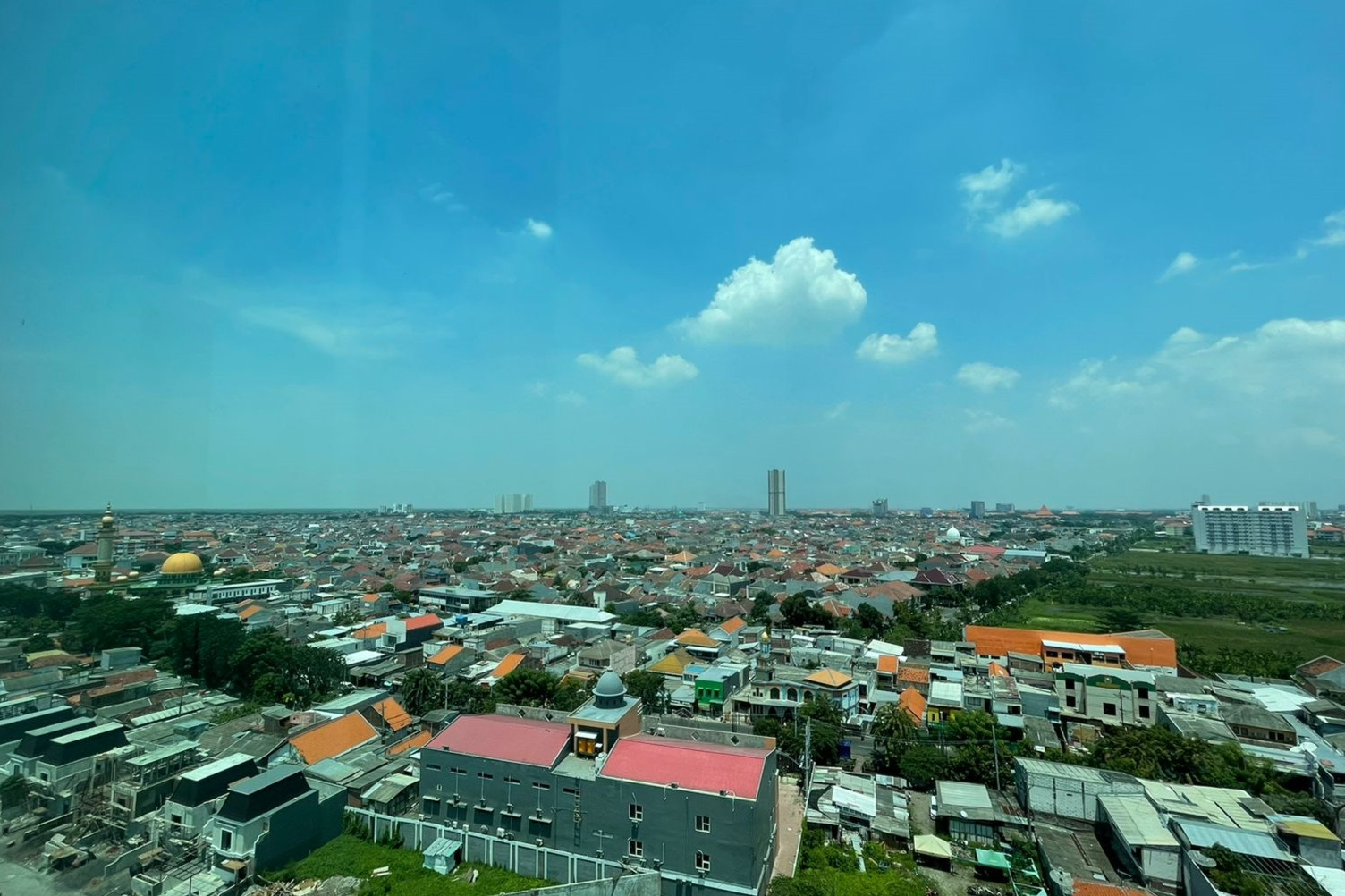 BMKG: Most major cities experience cloudy to light rain on Wednesday