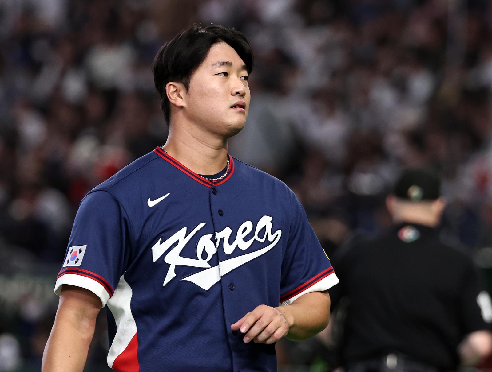 Le lanceur a affirmé que la substance était de la sueur séchée et de la colophane, non intentionnelle, après une inspection lors d'un match de Triple-A au Minnesota