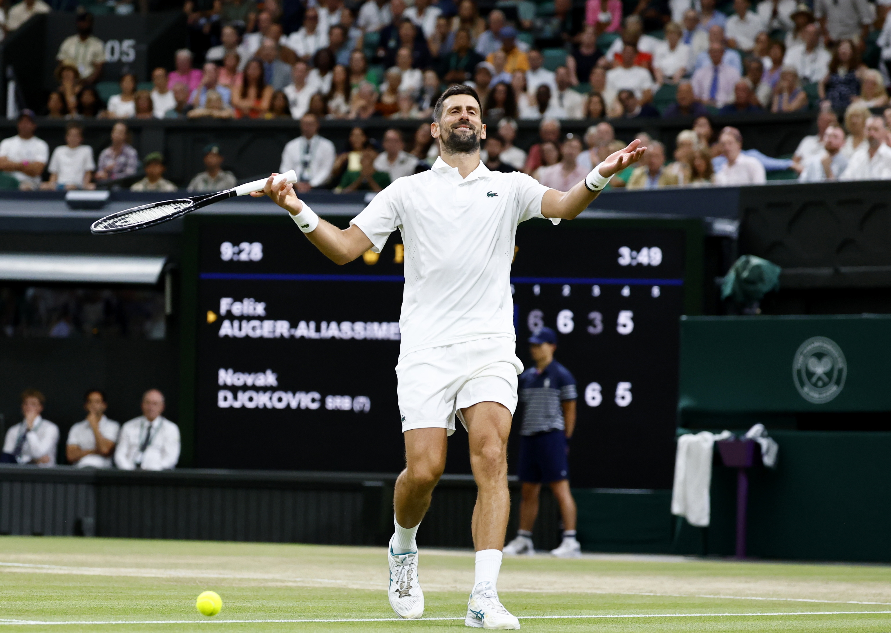 Djokovic is eternal: he overcomes Auger- Aliassime after five hours of struggle and will measure Sinner in semifinals