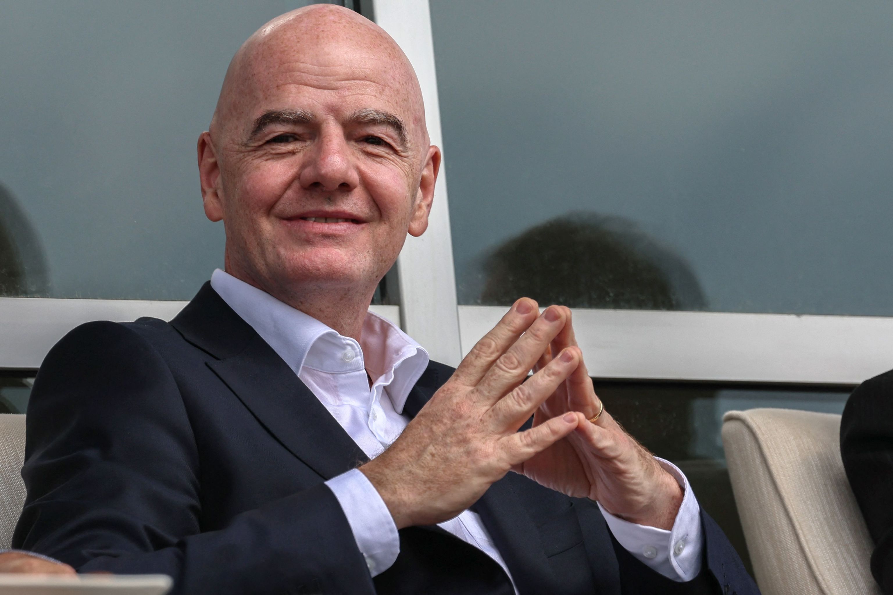 Le Telegraph affirme que l'UEFA a payé un prétendu amant d'infantino et que celui-ci le nie