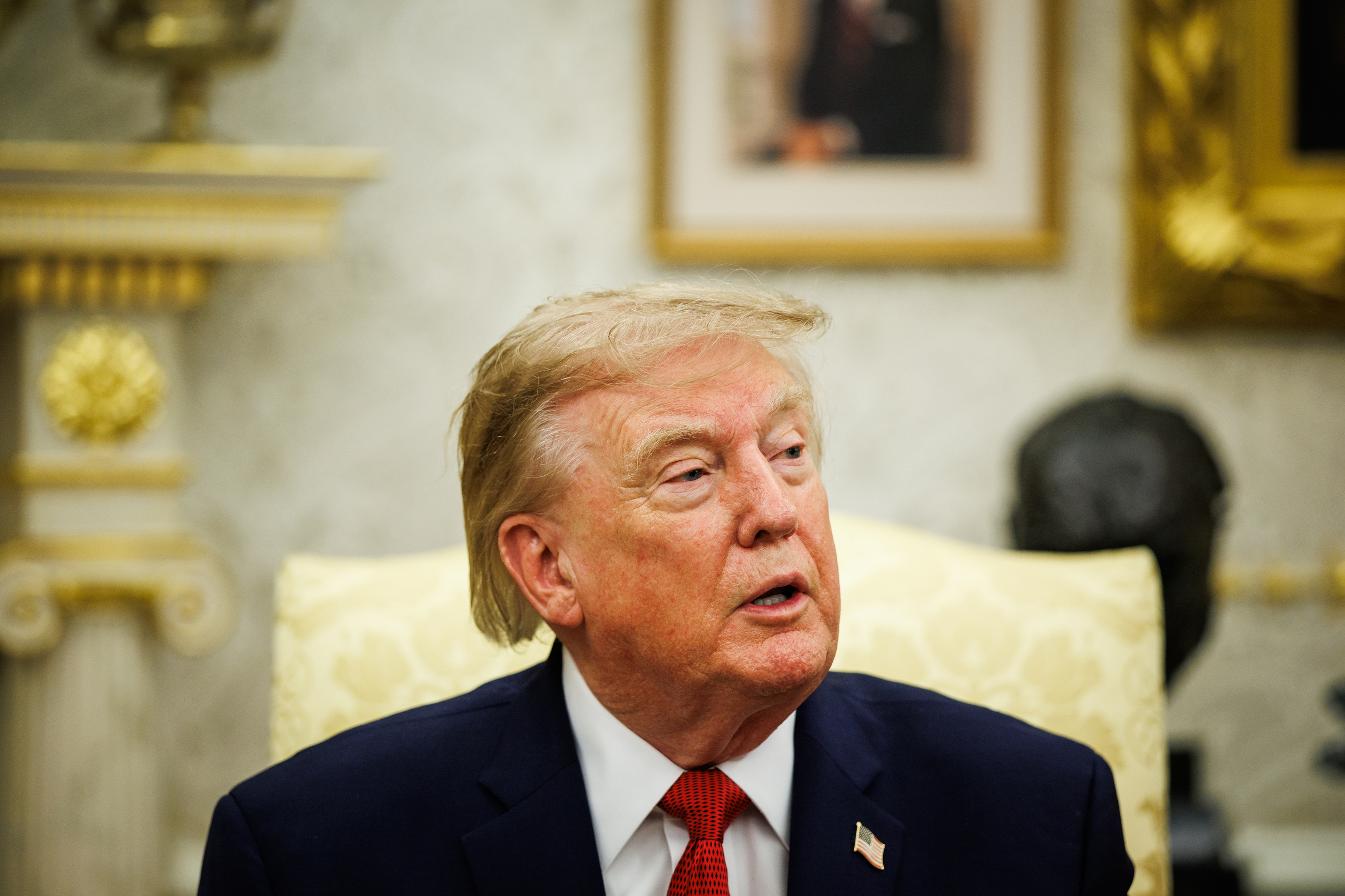 Trump sends CNN reporter to shut up who asked about North Korea