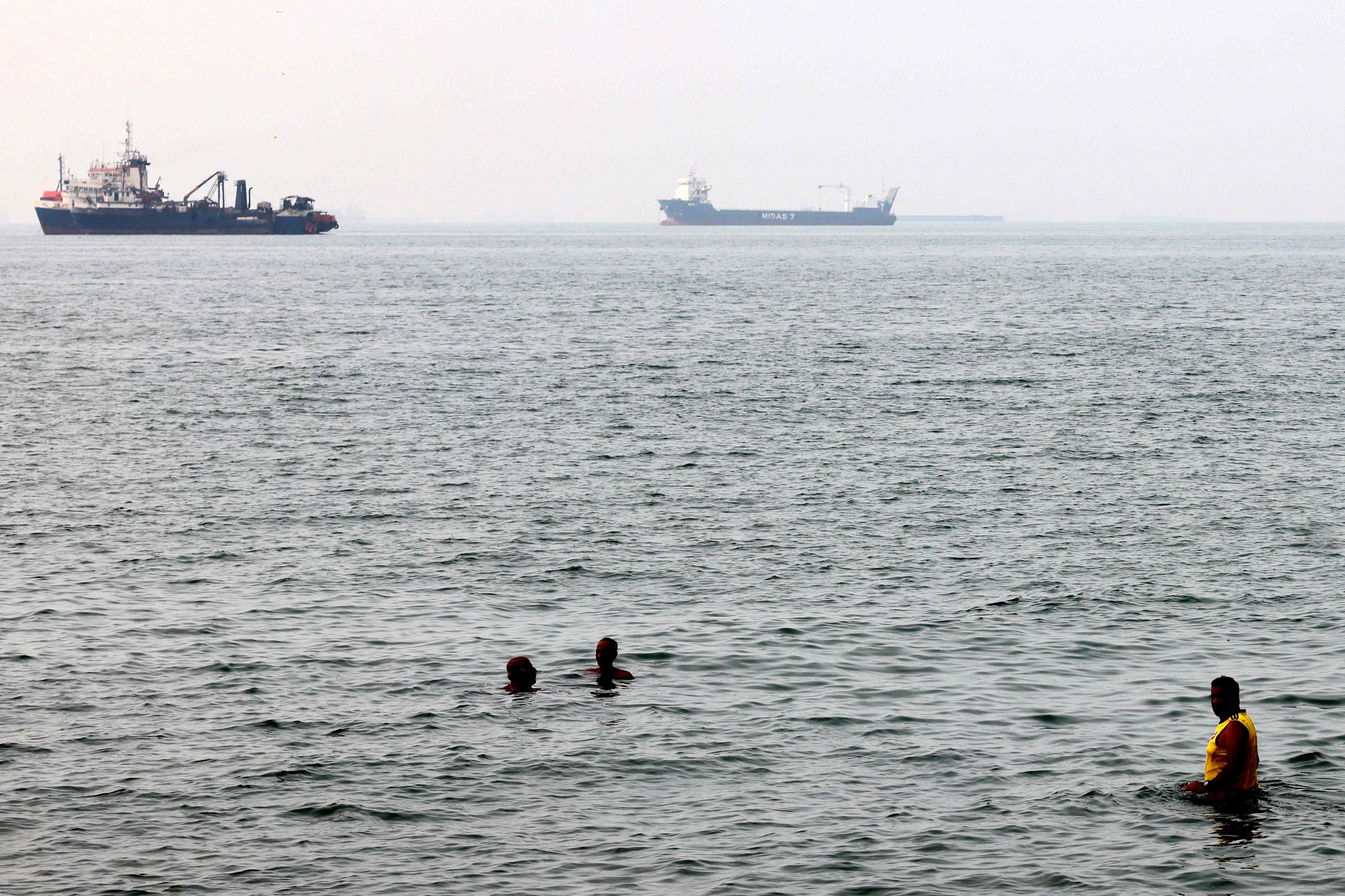 Iran Expands Military Pulse with US in the Persian Gulf