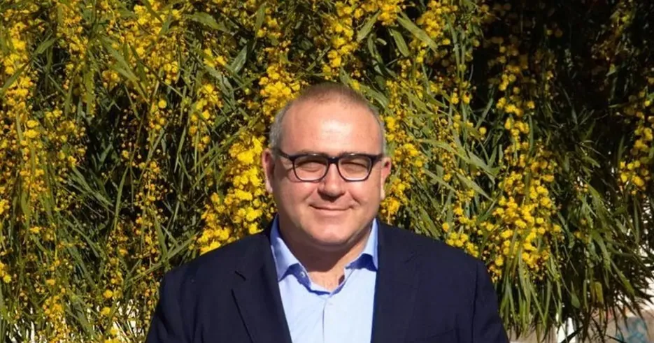The former socialist mayor of Sant Feliu de Guíxols was arrested for masturbating to minors in a hotel pool