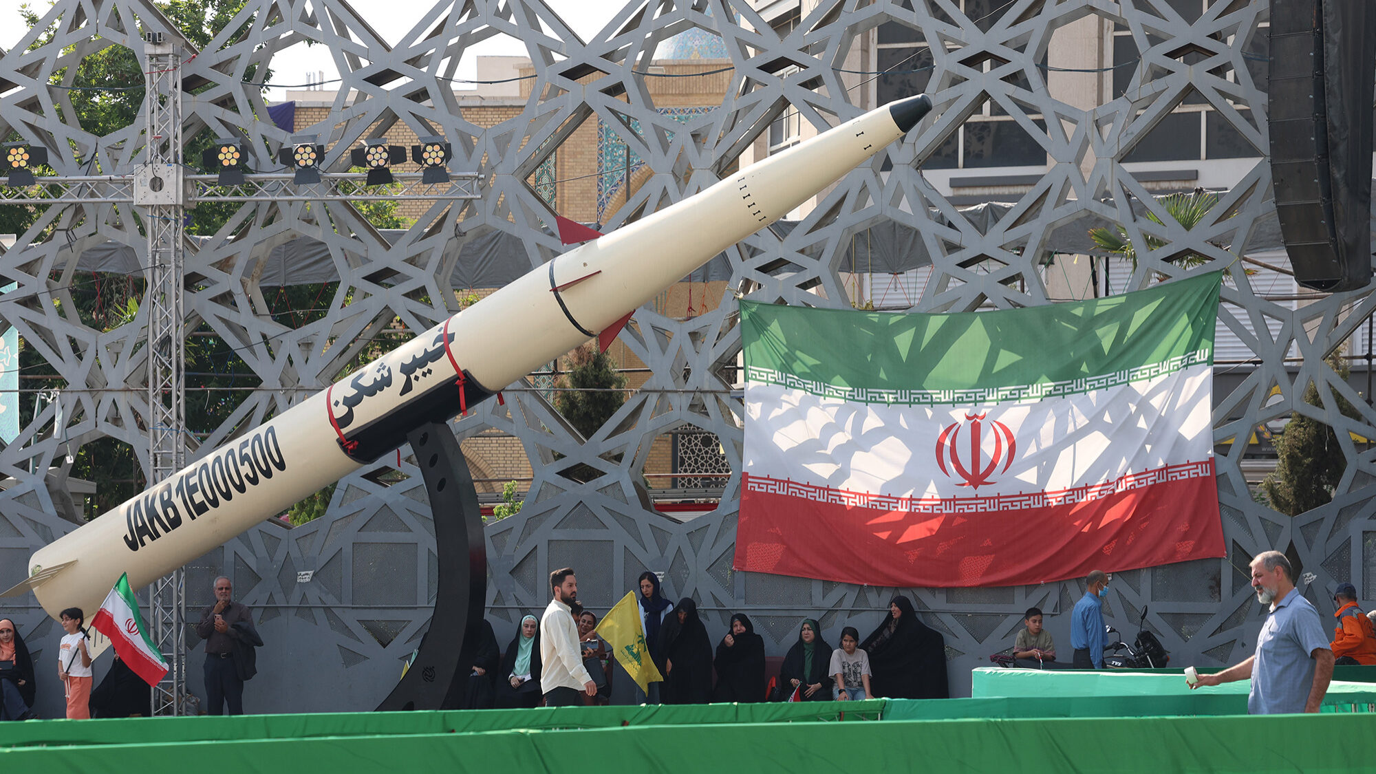 Tehran warns that "zero time" is approaching for attacks on US ships