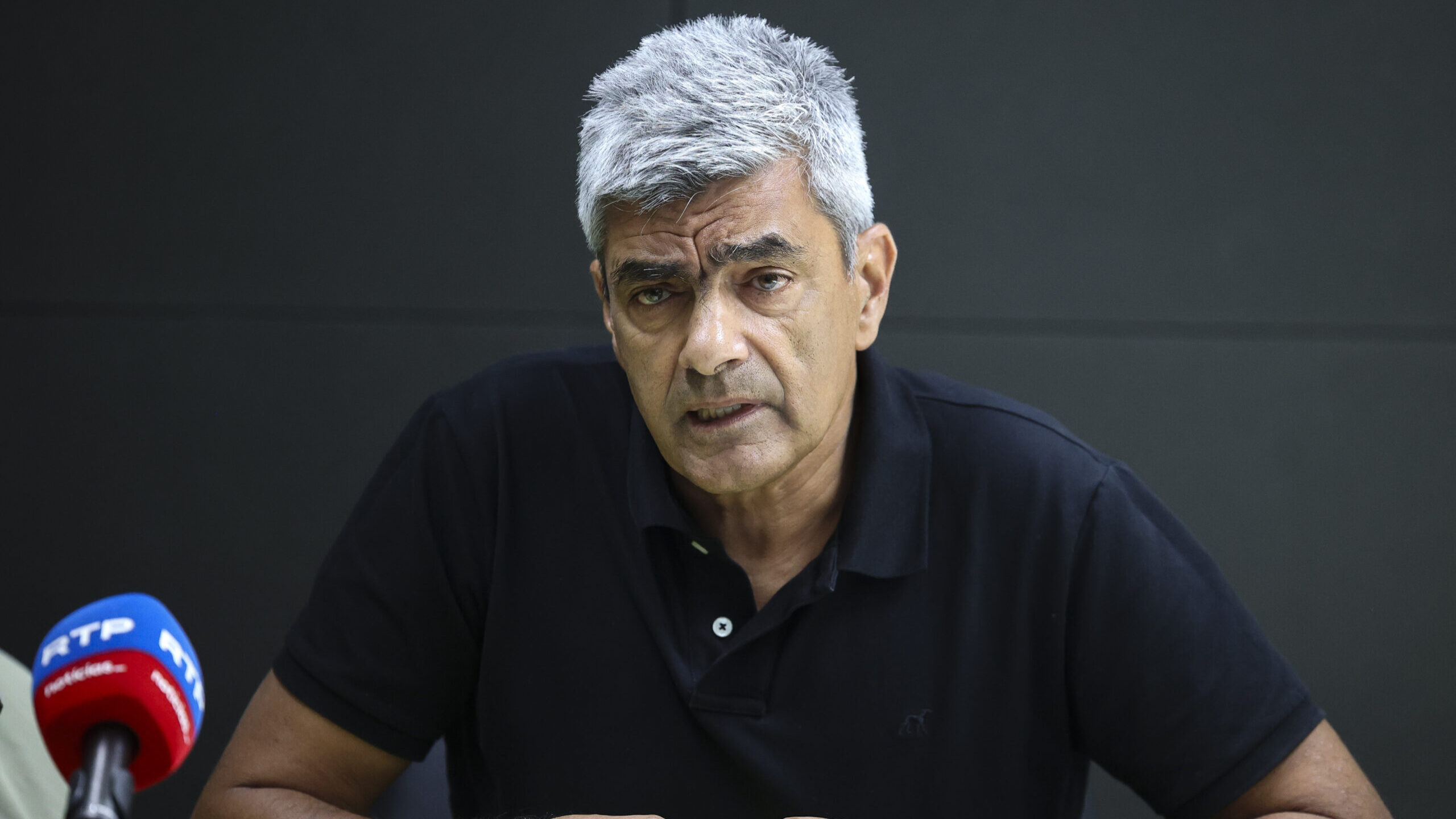 Fenprof acusa a ministro de lanzar "clima de sospecha" sobre profesores