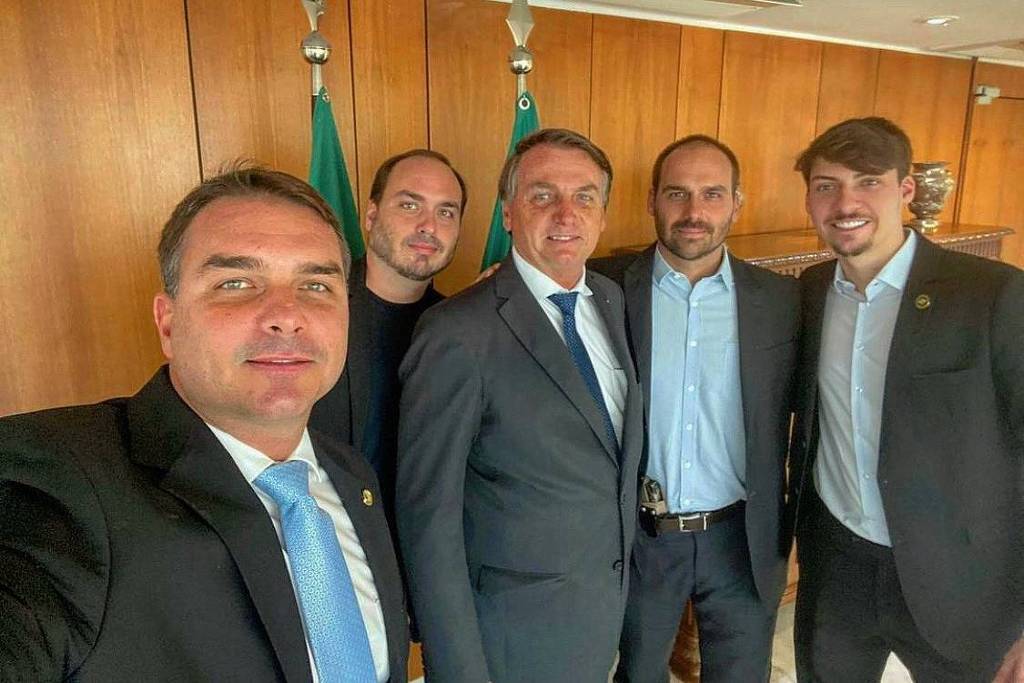 Folha de S.Paulo — Em Cima da Hora