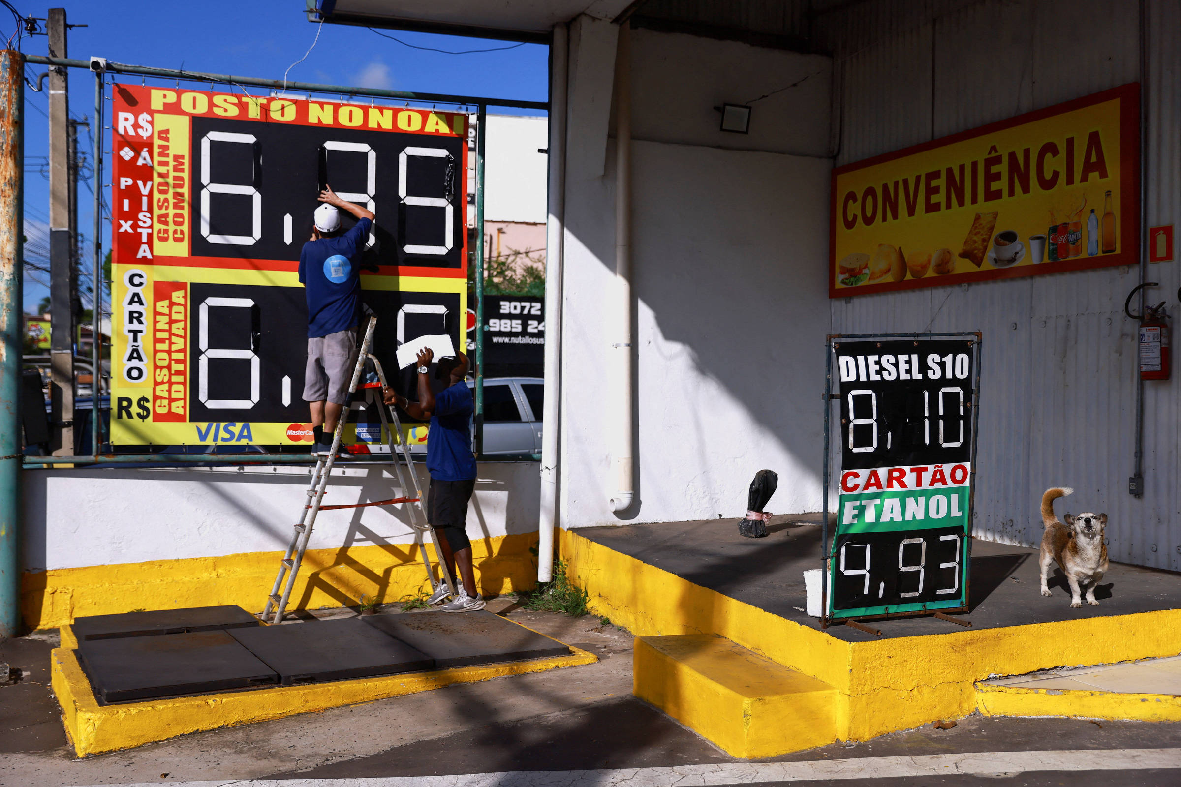 Government will reassess withdrawal of gasoline subsidy next week after further attacks on Iran