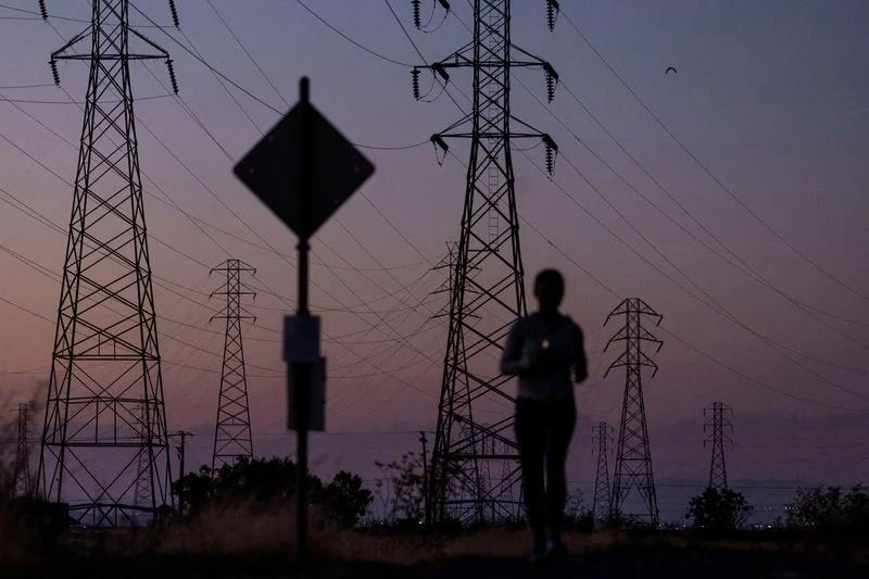 PJM escalated conservation actions as electricity use approached the all-time record of 165.6GW set 20 years ago