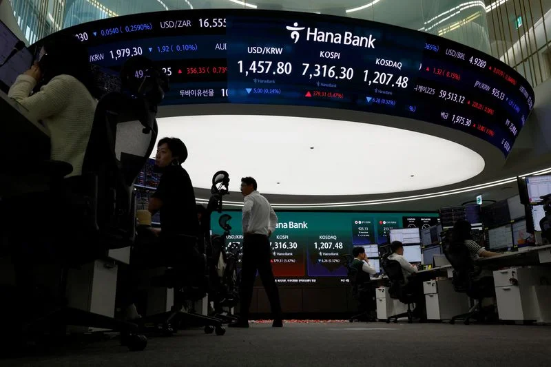 South Korea to closely watch risks around stock market volatility