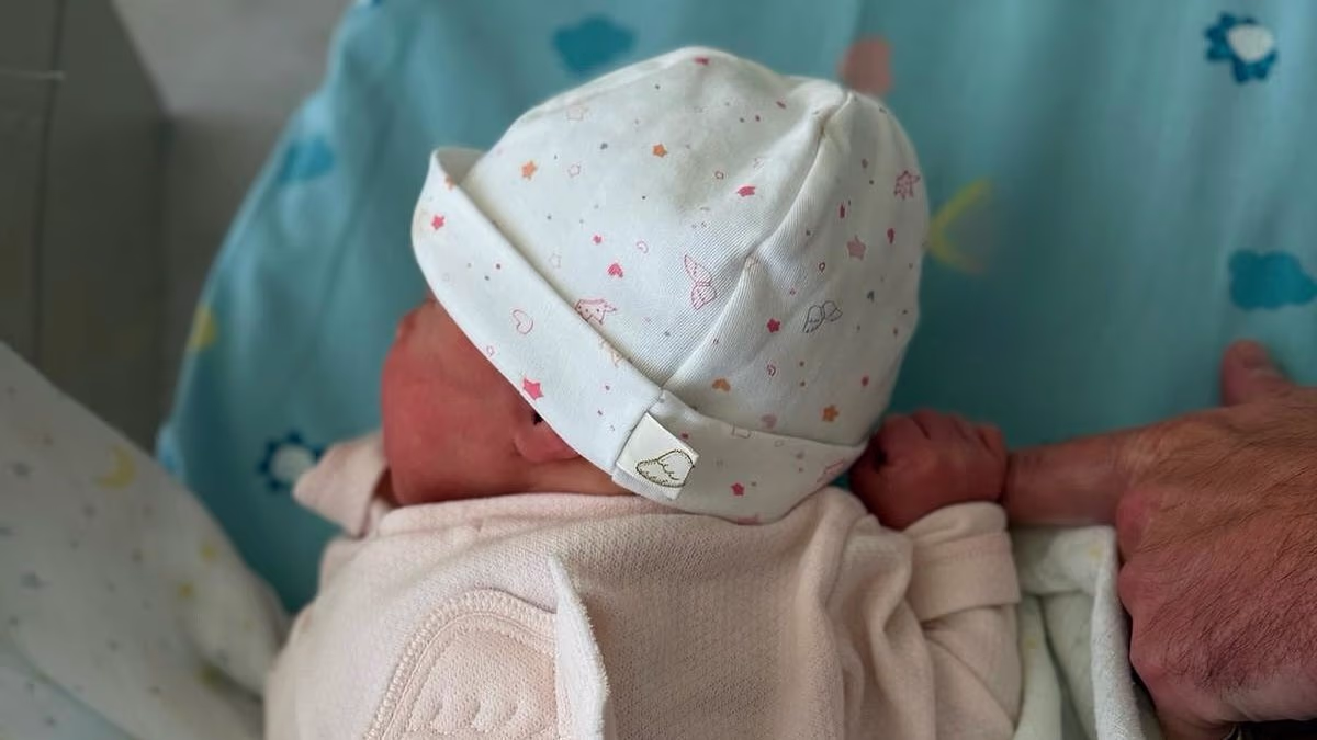La princesse Eugénie accueille le troisième bébé avec son mari Jack Brooksbank: «Au-delà de l'amour»