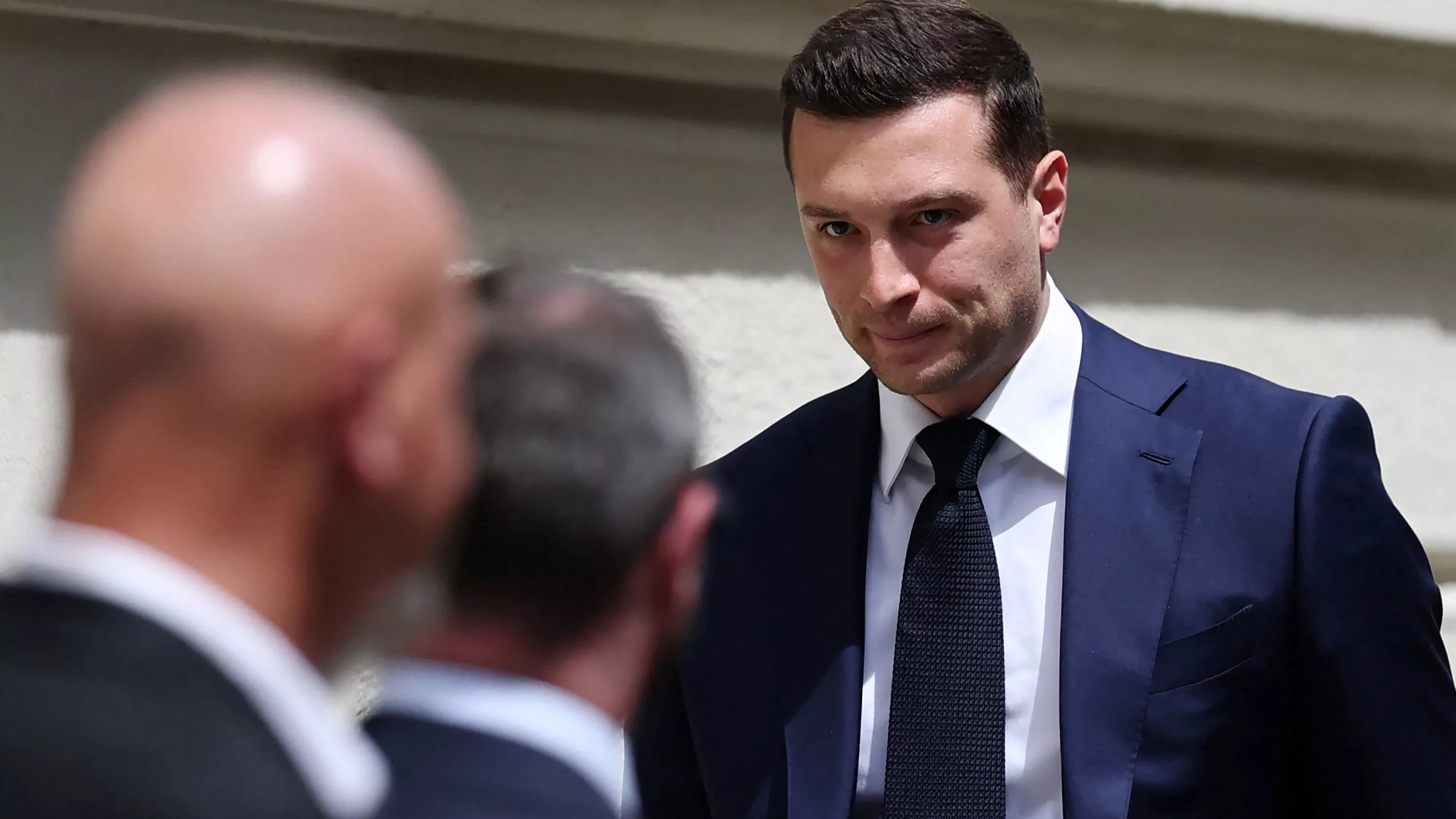 Présidentielle 2027 : Marine Le Pen reconnue deux fois coupable, mais quand même campagne