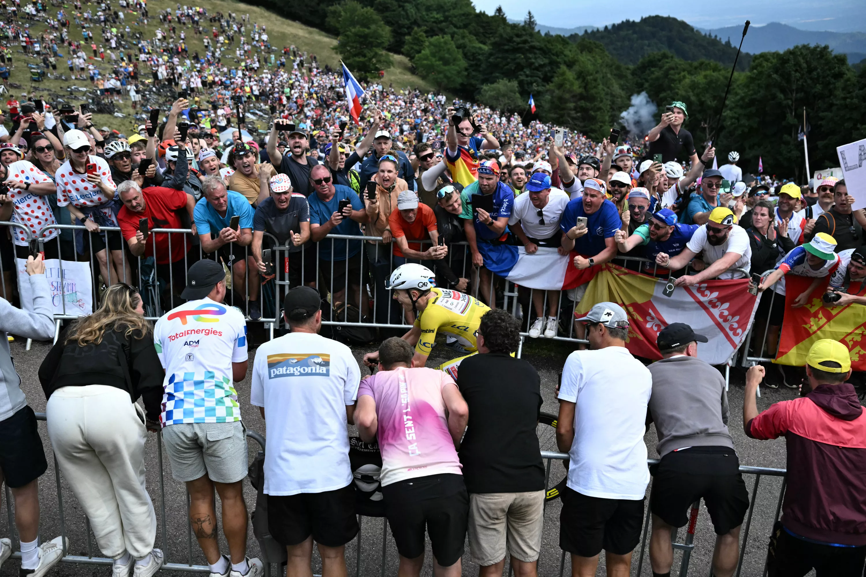 Tour de Francia: Pogacar también triunfa en los Vosgos