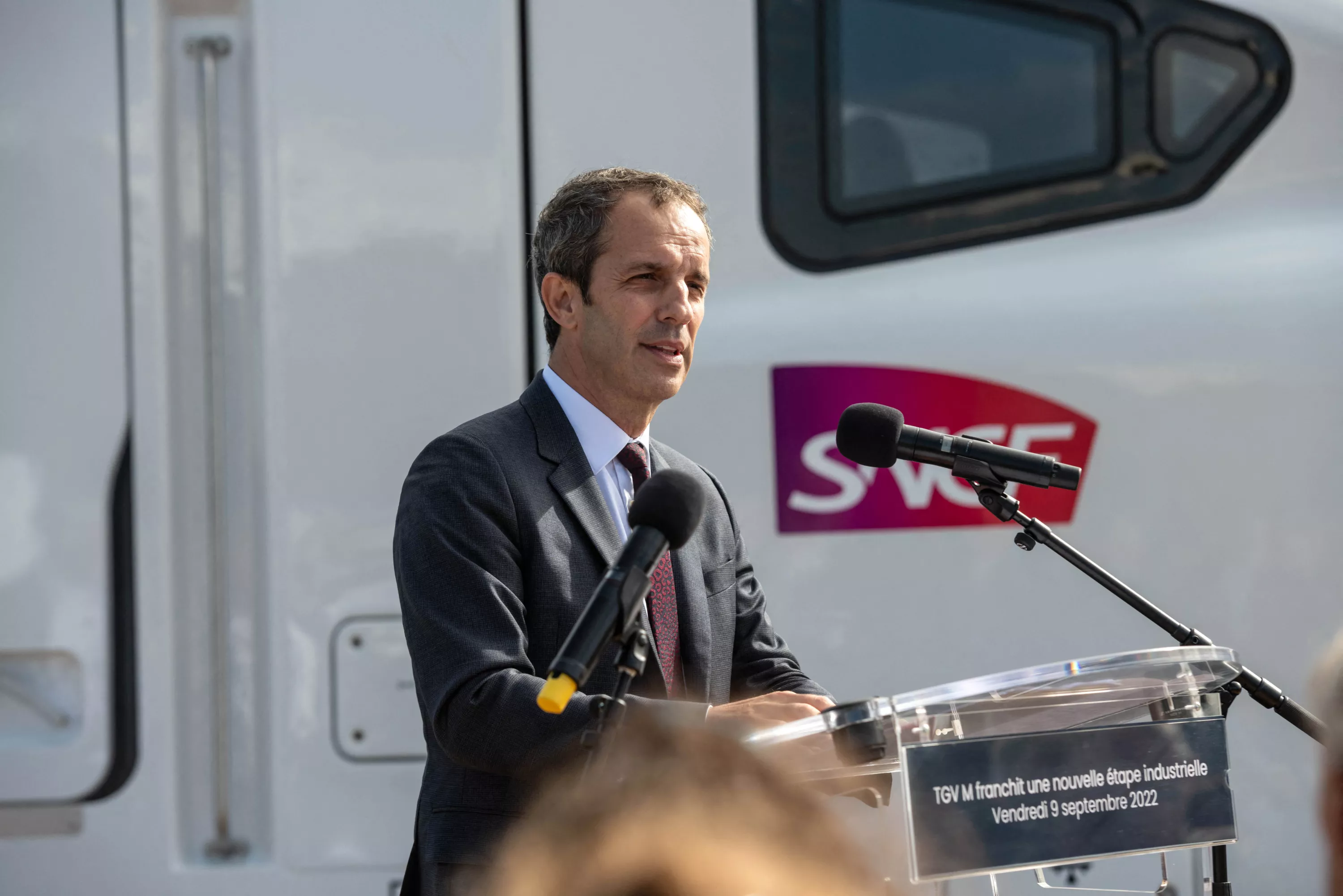 Transporte. El CEO de SNCF Voyageurs, arquitecto de la apertura a la competencia, desechado por Jean Castex