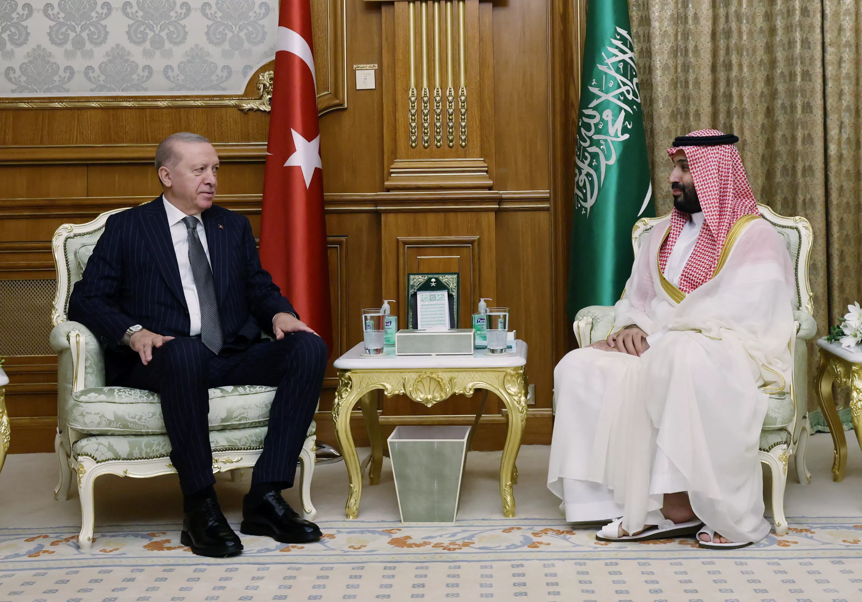 Türkiye, Arabia Saudita, Pakistán firman un acuerdo de defensa conjunto en la cumbre de Makkah