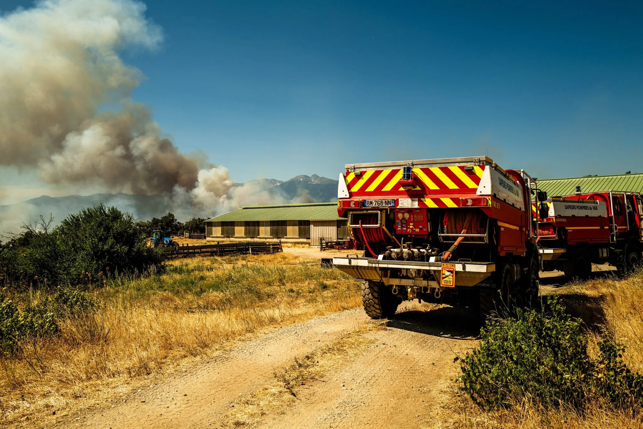 Forest fires: 10,000 people evacuated to the Pyrénées-Orientales; the stage of the Tour de France adapted