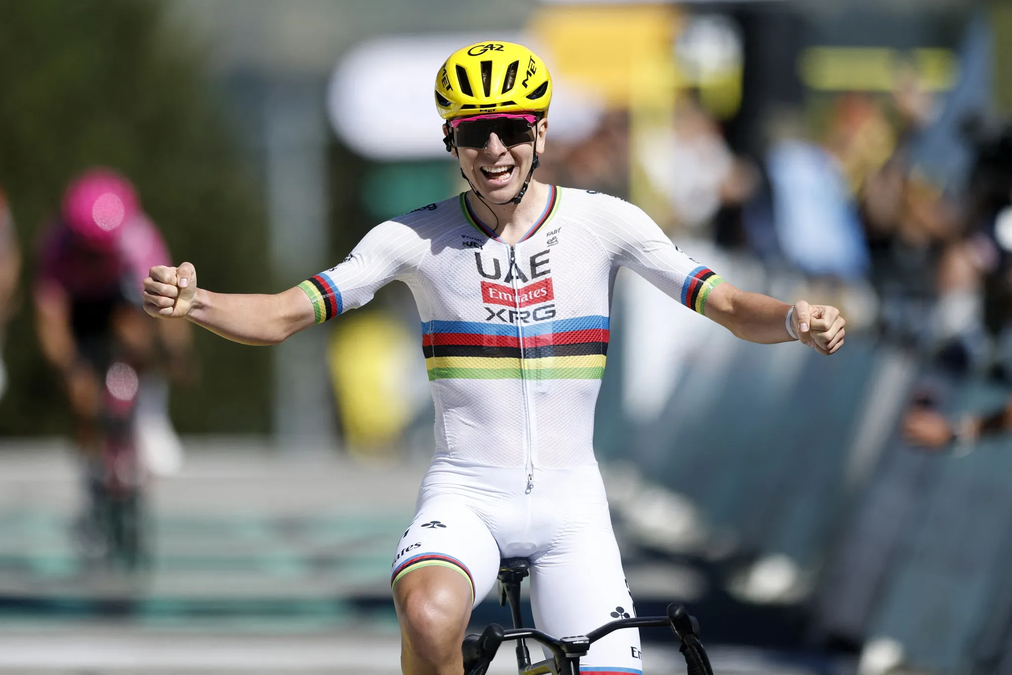Tadej Pogacar wins third stage of Tour de France to take yellow jersey from Vingegaard