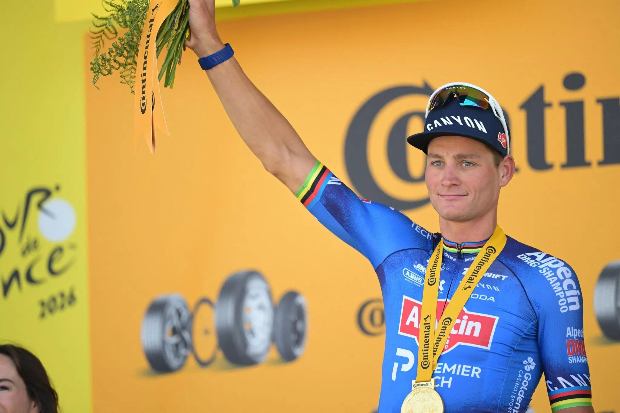 The Dutchman from Alpecin wins a 30 km short stop in Ussel, after a day marked by extreme heat