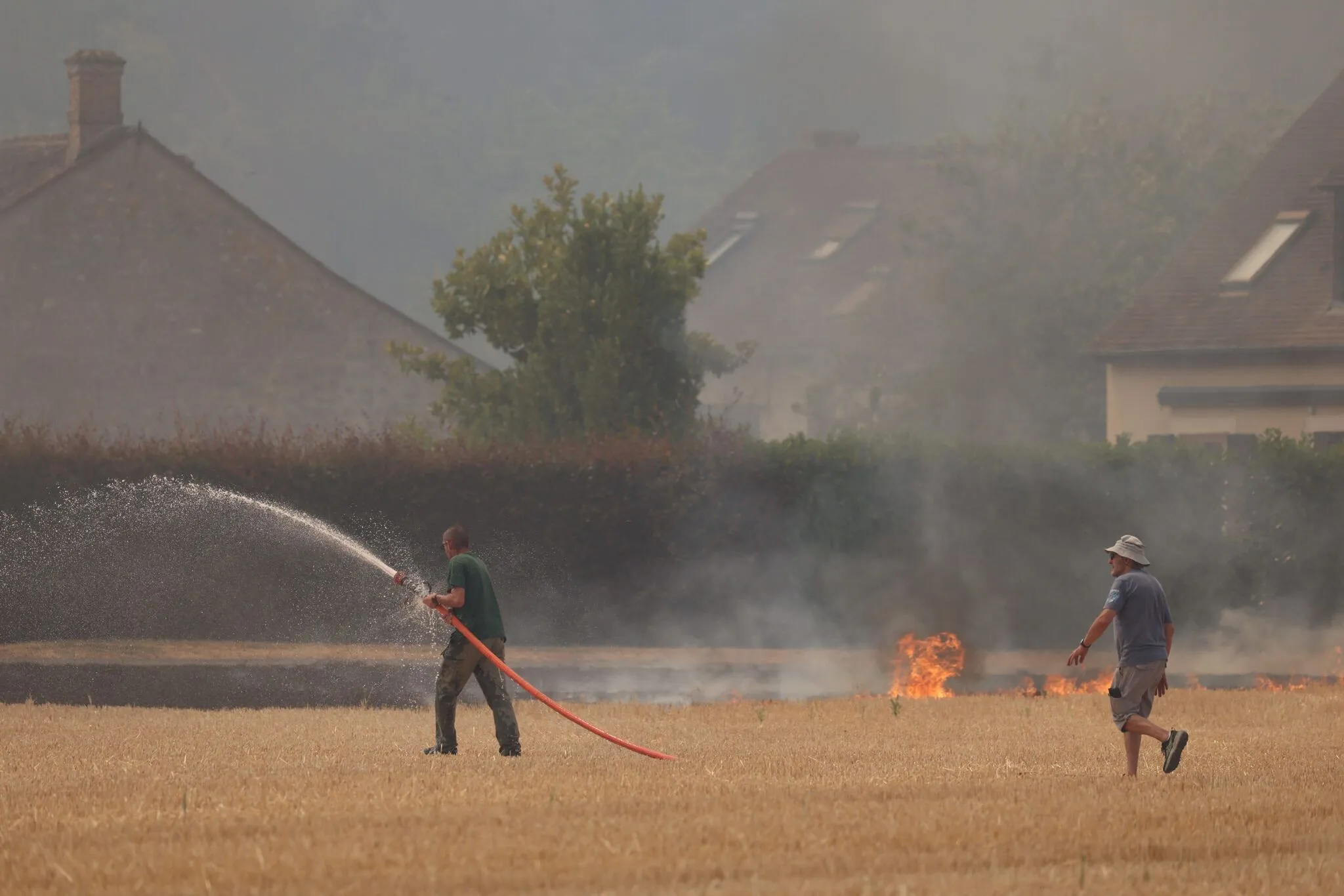 What are the health effects of fire smoke?